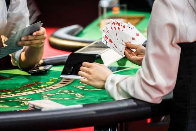 fat4d mobile live dealer table interface on a phone